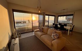 Custódio Ocean View
